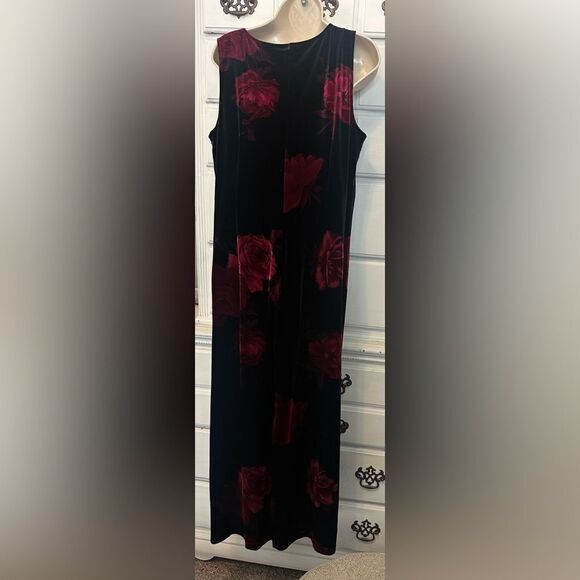 Vintage Velvet Floral Dress‎ - Picture 14 of 16